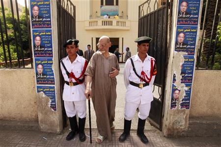 مصر: اللجنة العليا للانتخابات تطلب قائمة بمنظمات المجتمع المدني المشاركة في الفرز